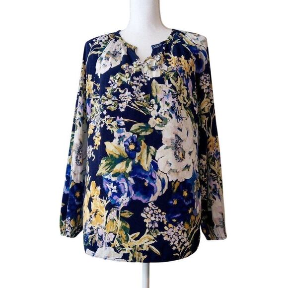 Chico's Tops - Chicos Floral Top Women Size Medium Blue Preppy Career Classic Feminine